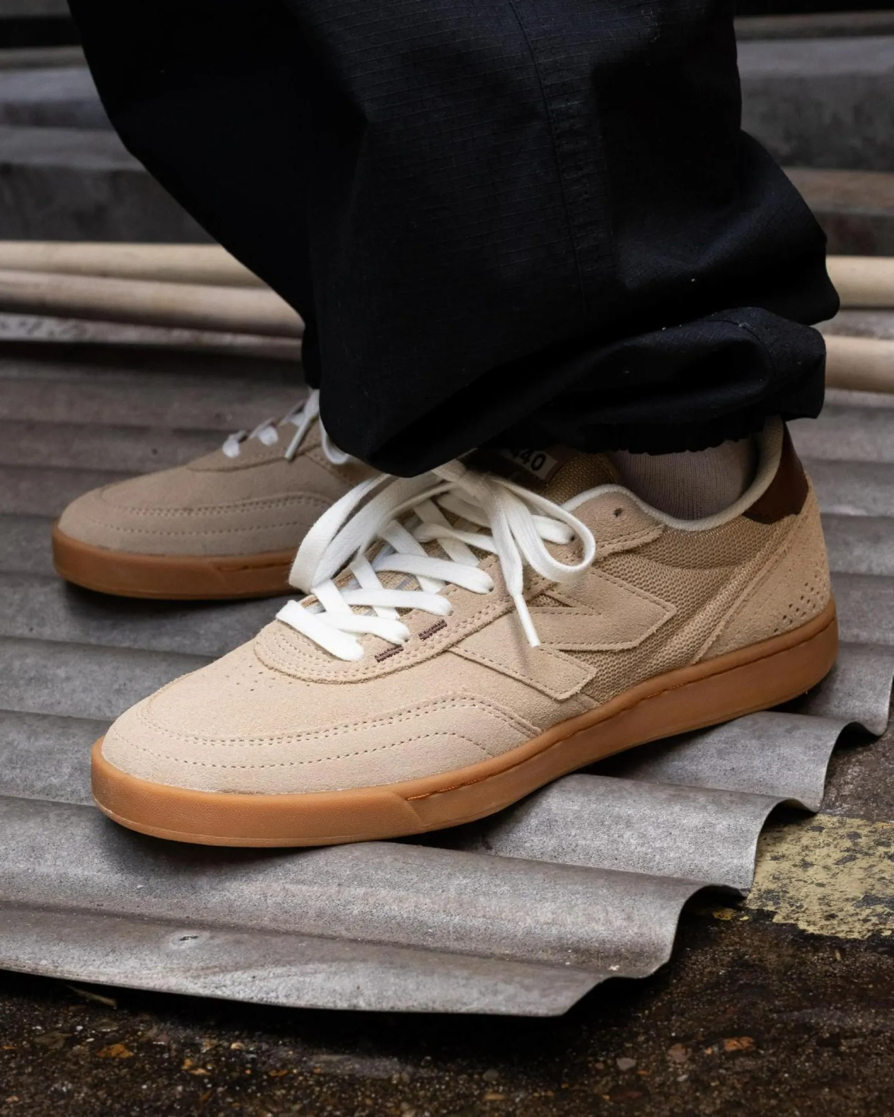 440 V2 Shoes