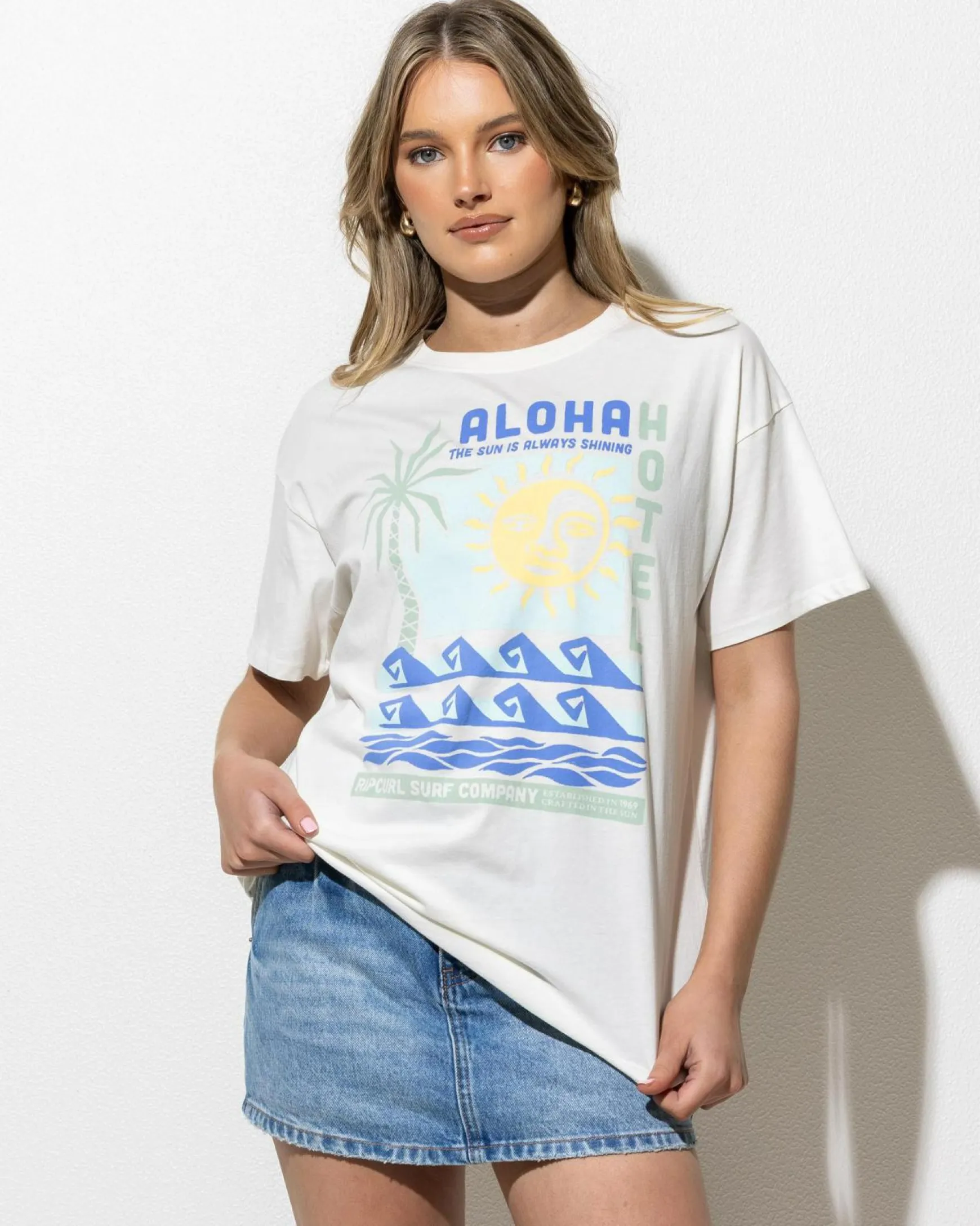 Aloha Hotel Relaxed T-Shirt
