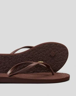 Antilles II Thongs