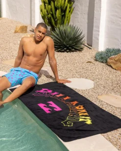 Arch Wave Towel