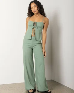 Brighton Hawaii Tie Top