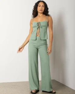 Brighton Hawaii Tie Top