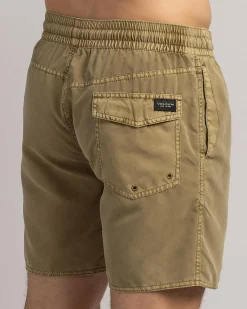 Center Trunk 17