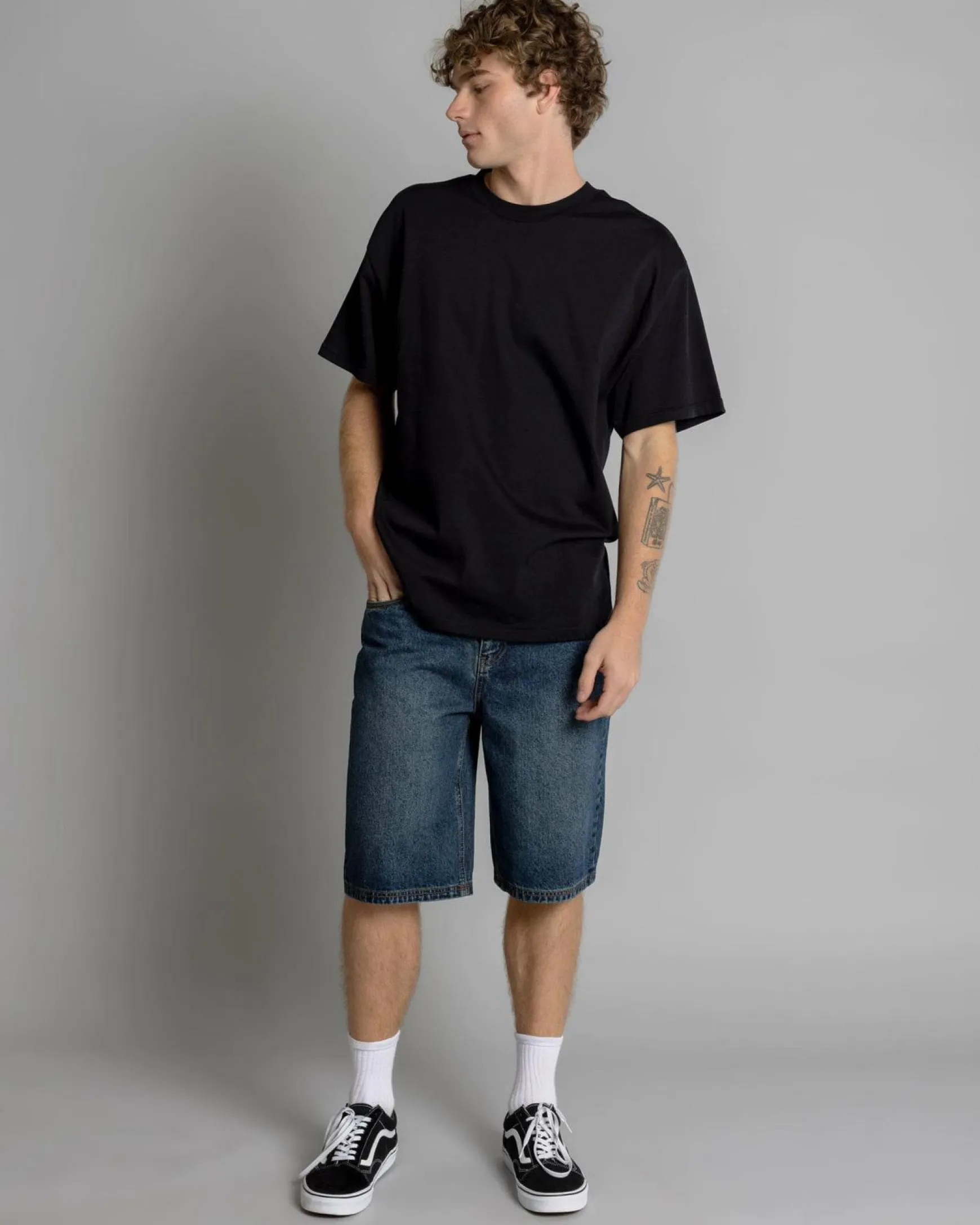 Contact Walk Shorts