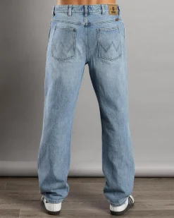 Easy Straight Jeans
