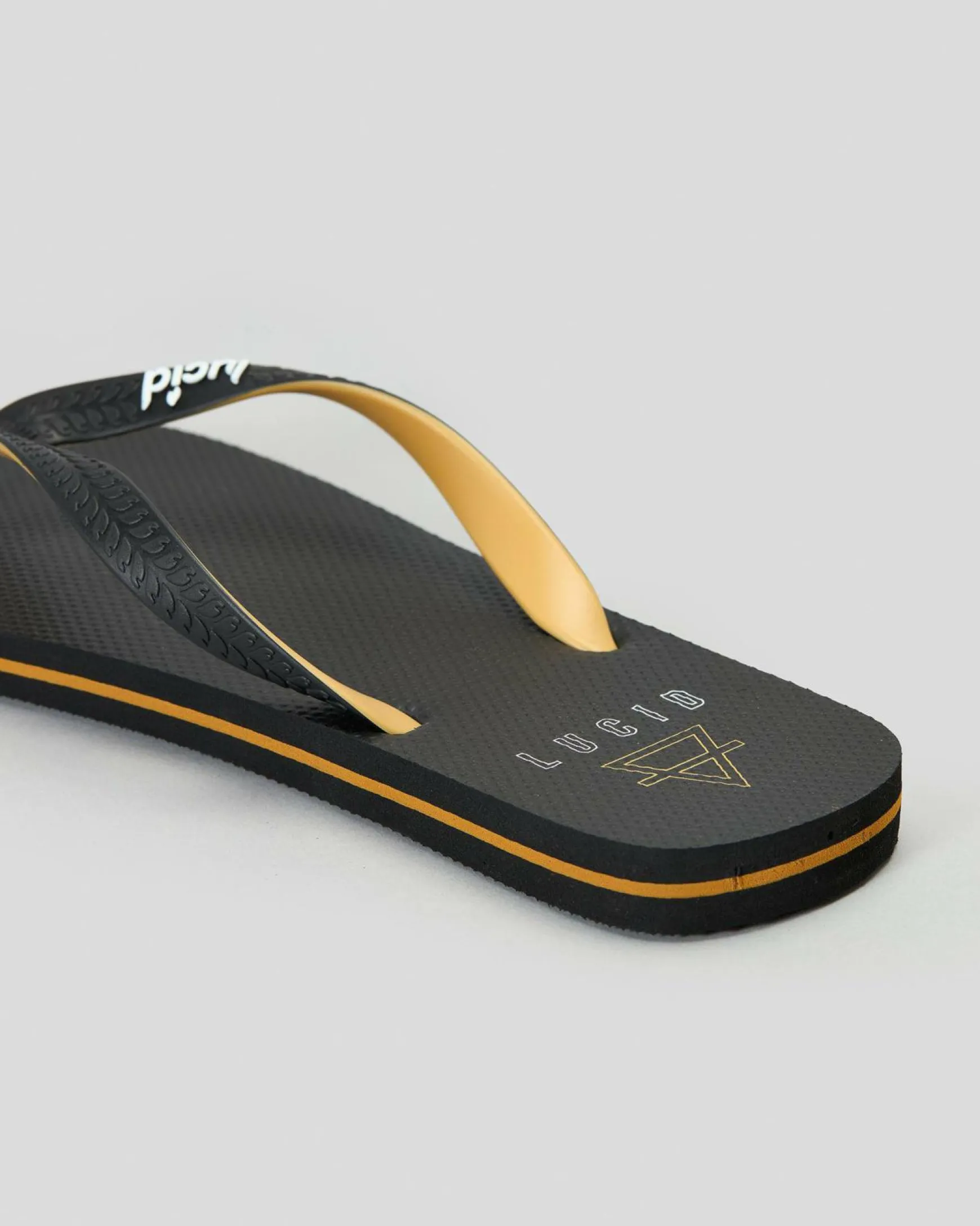 Framework Thongs