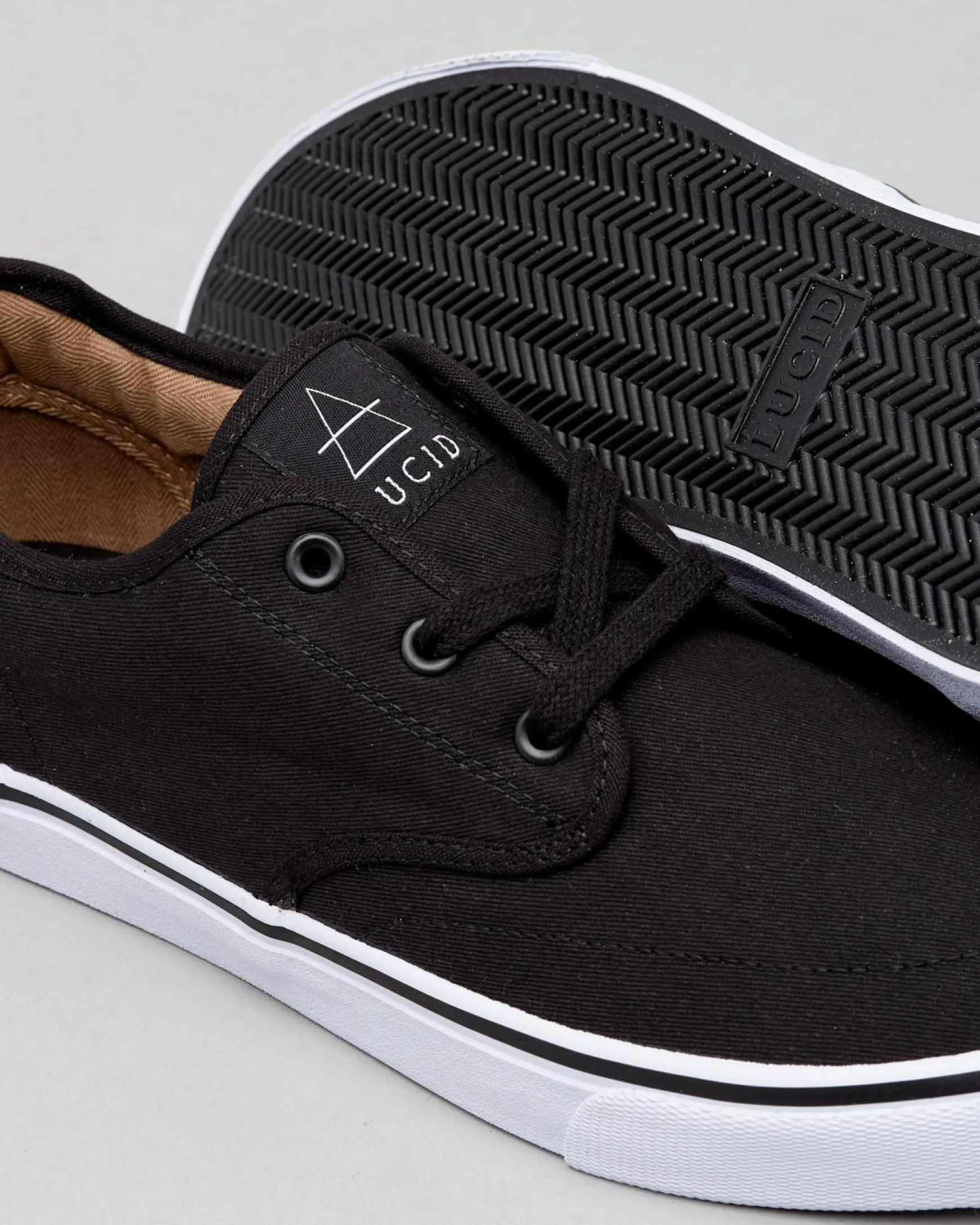 Geomet Shoes