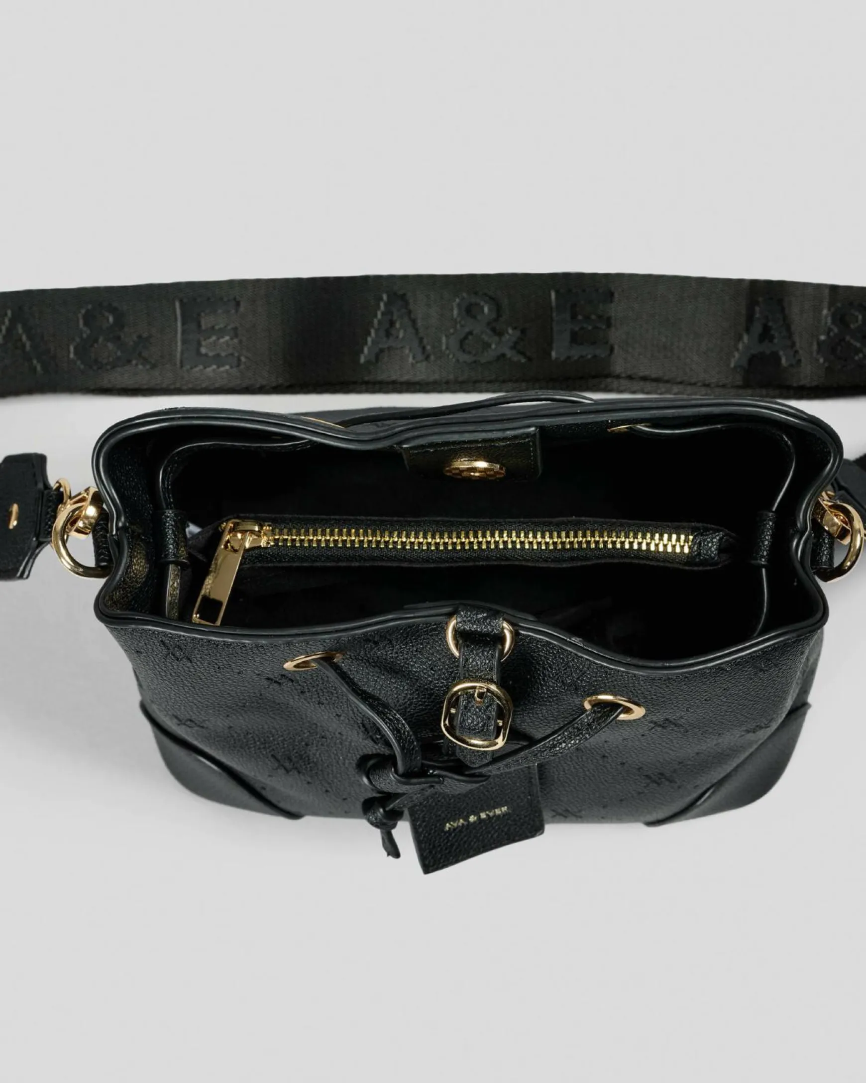 Kelly Crossbody Bag