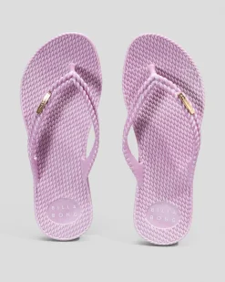 Kick Back Thongs