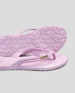 Kick Back Thongs