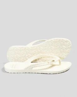 Kick Back Thongs