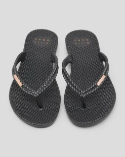 Kick Back Thongs