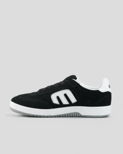 Lo-Cut Shoes