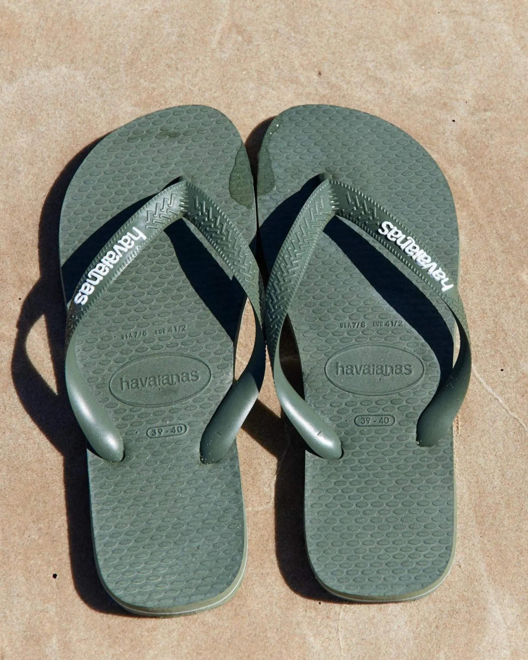 Logo Thongs