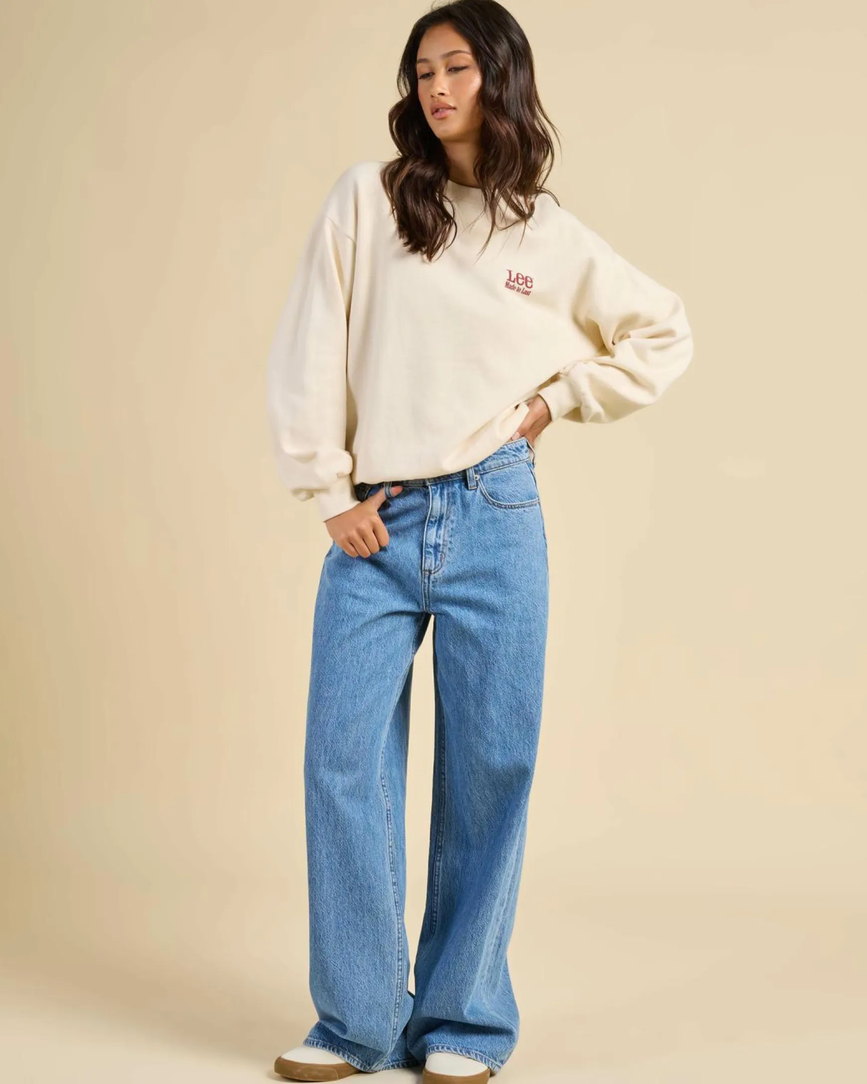 Mid Slouch Jeans