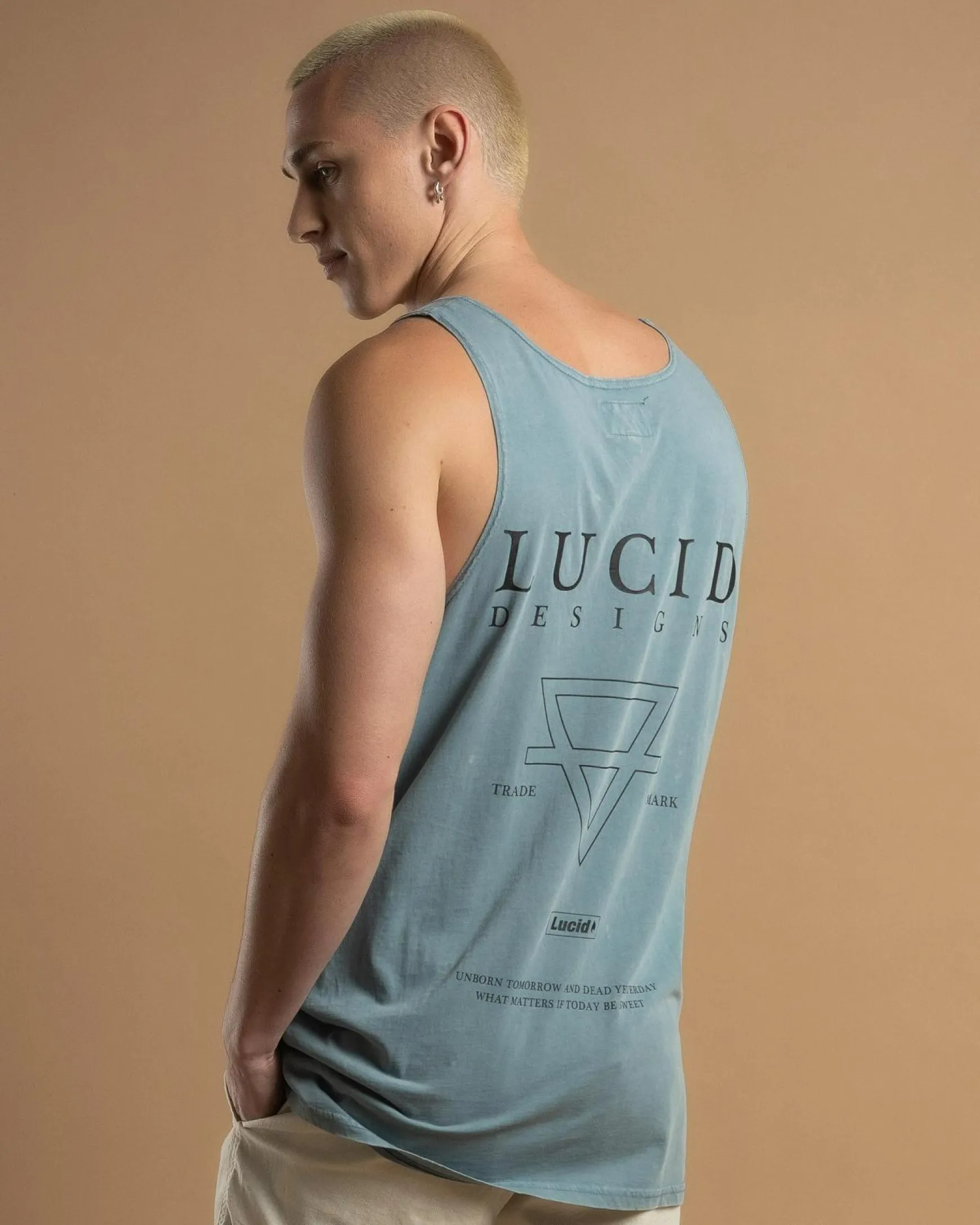 Obelisk Singlet
