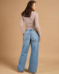 Rhue Low Wide Jeans