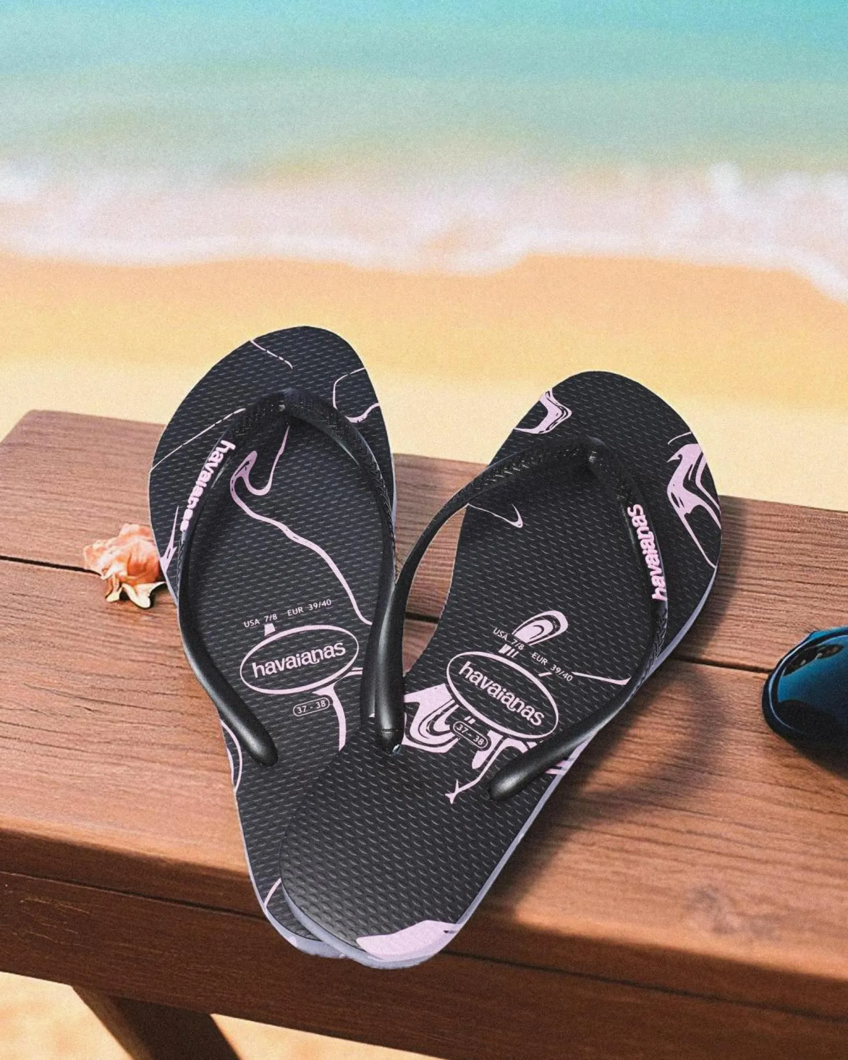 Slim Marble Thongs