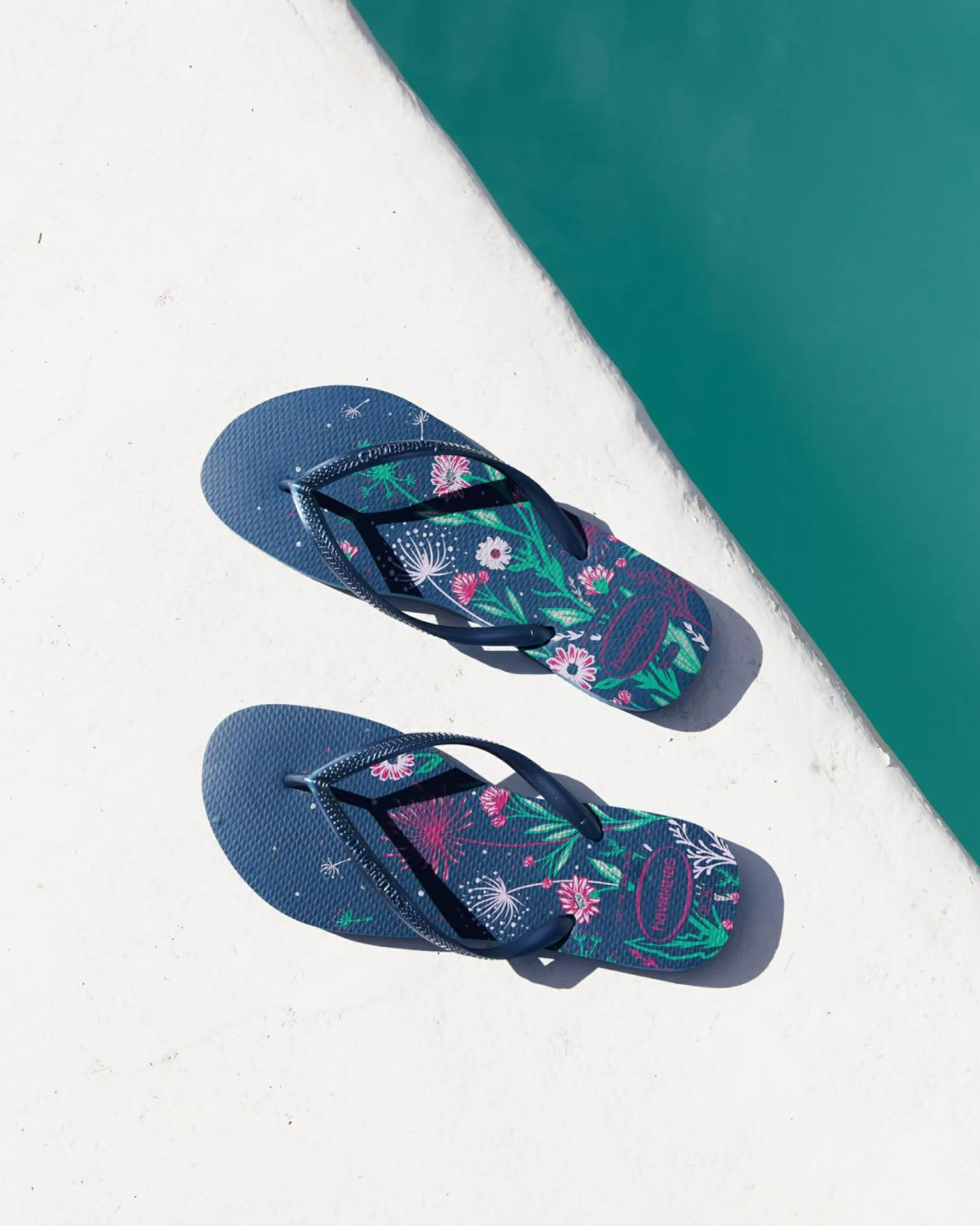 Slim Organic Thongs
