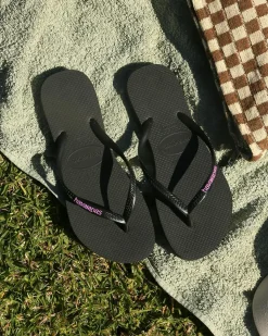 Slim Rubber Logo Thongs