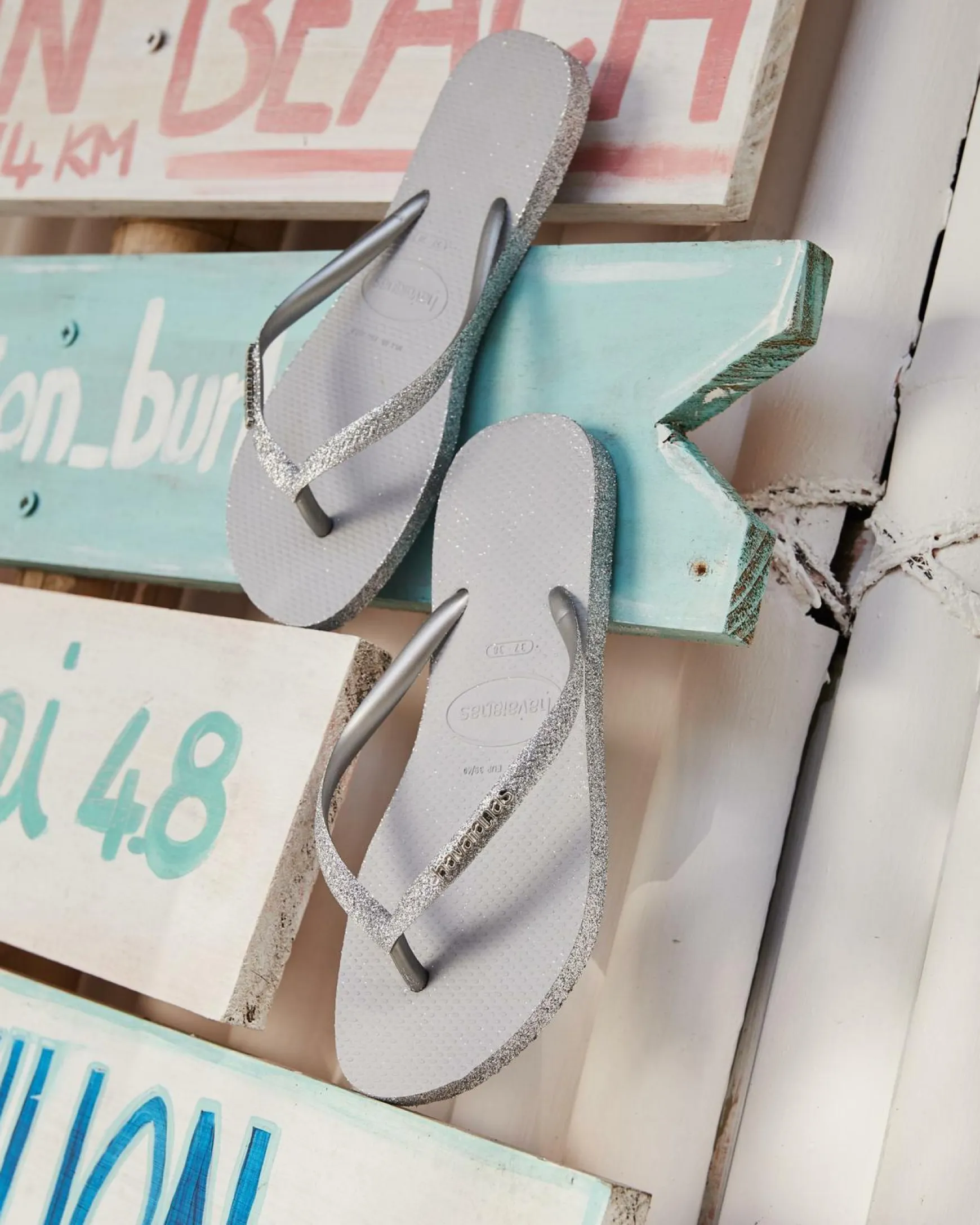 Slim Sparkle Thongs