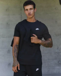 Sportswear Club T-Shirt