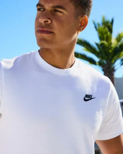 Sportswear Club T-Shirt