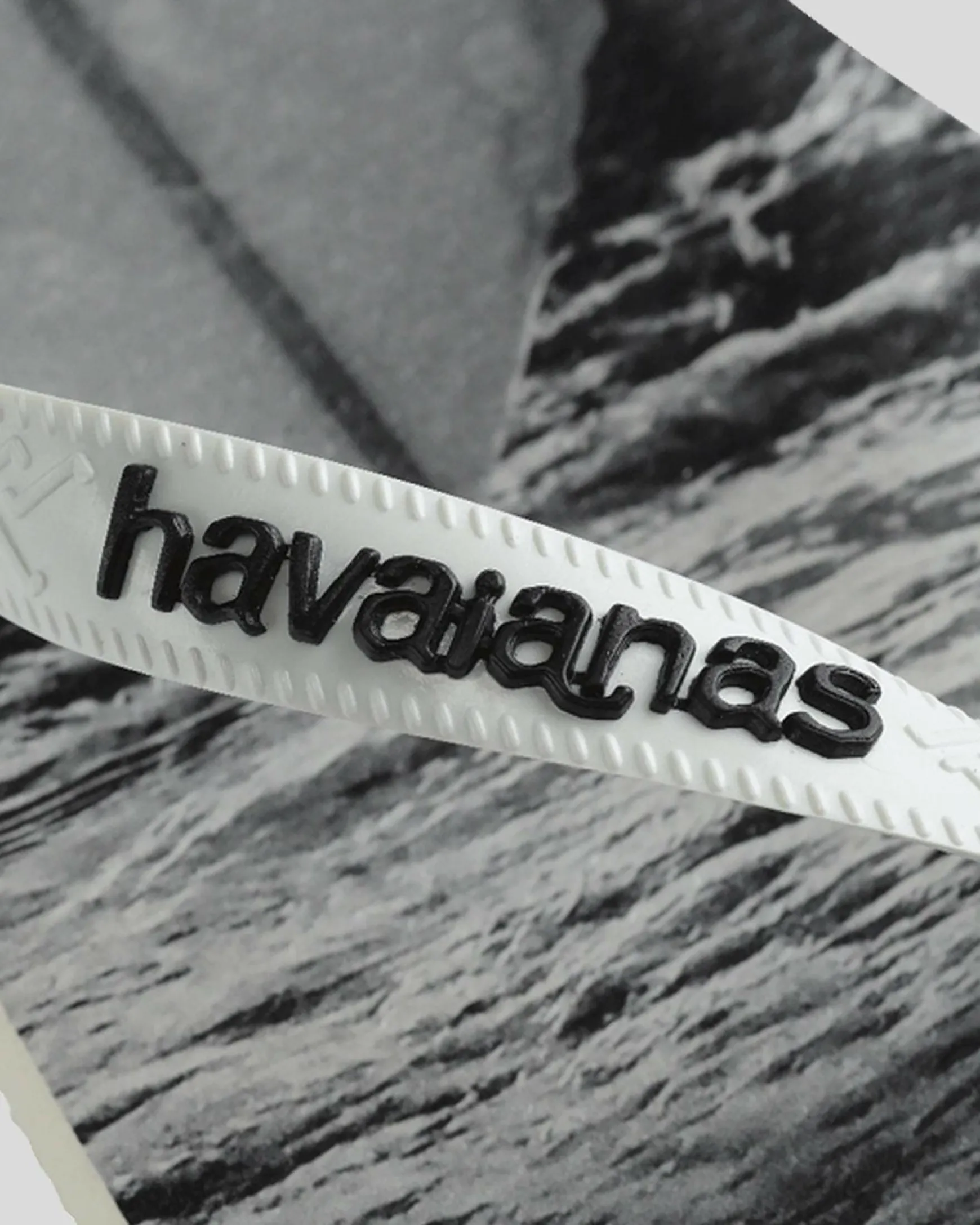 Top Hype Thongs