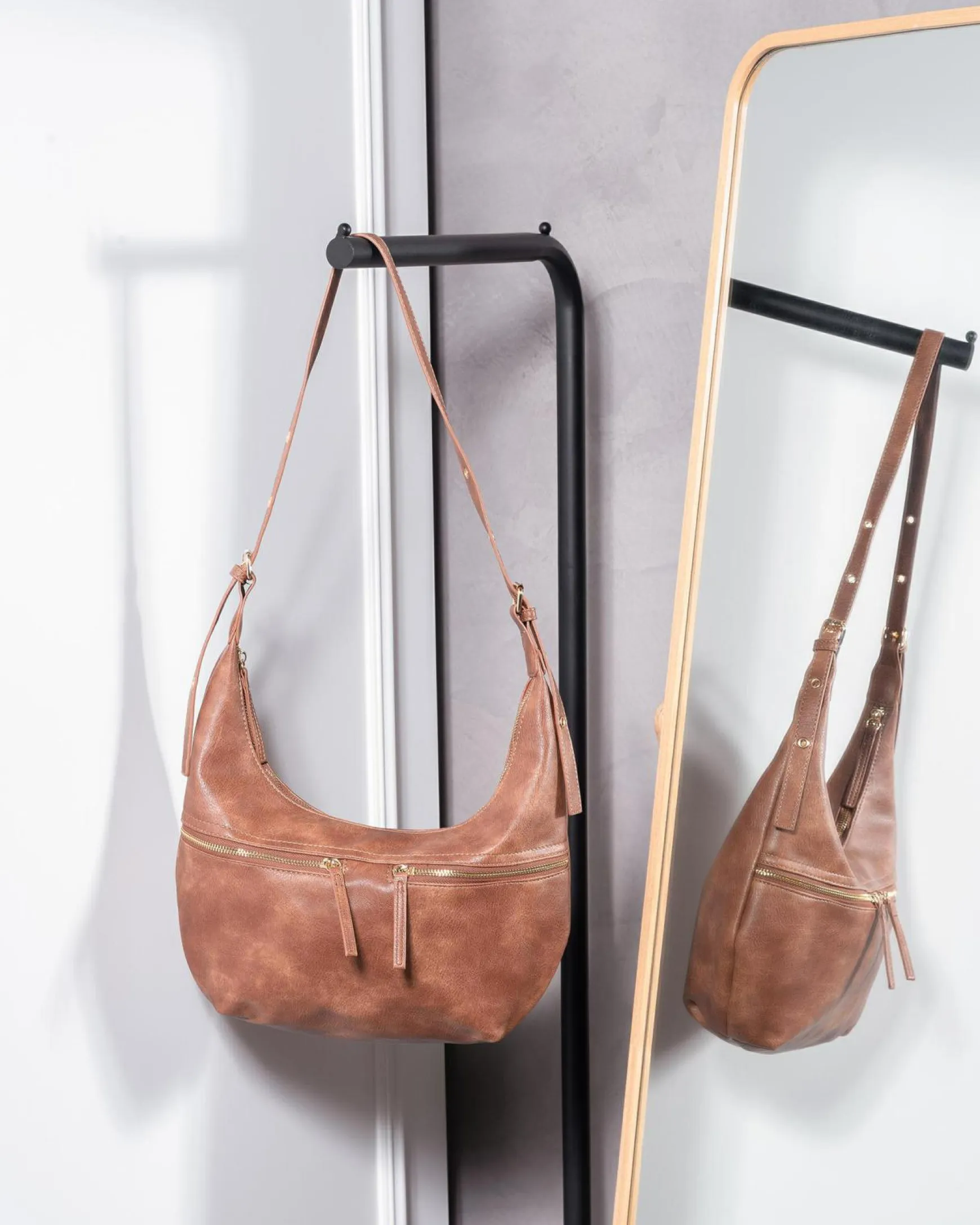 Tyla Hand Bag