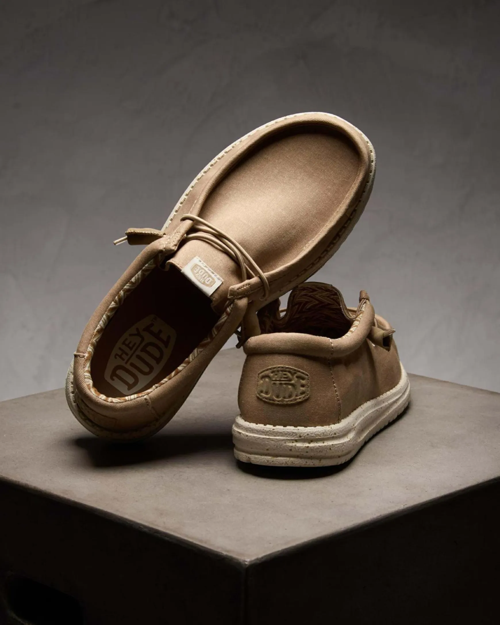 Wally Canvas Shoes