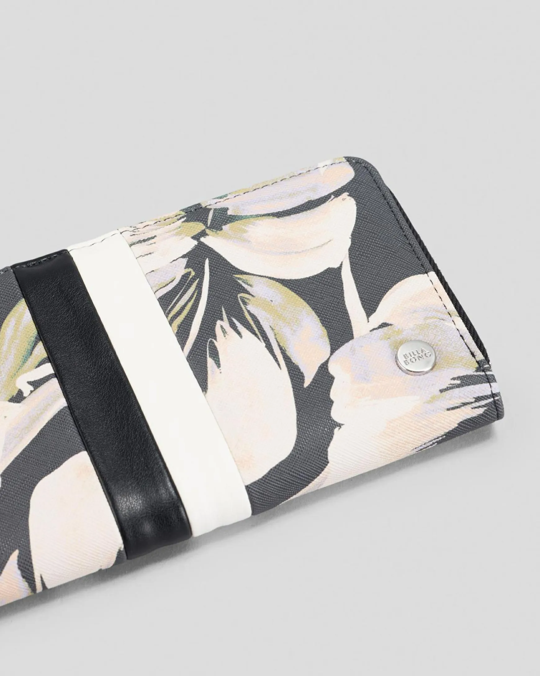 Zip Around Wallet